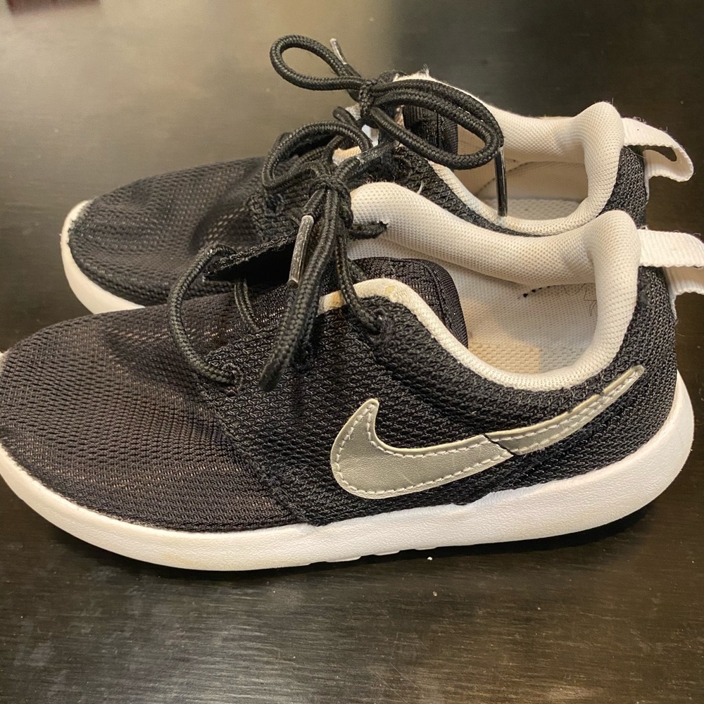 Nike little boys Shoes Rosherun
